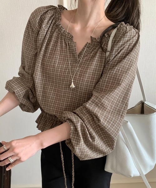 FAVORITO(ファヴォリート)の「チェック柄ウエストマークブラウス(シャツ/ブラウス・レディース・レッド/モカ・F)」の6枚目の写真