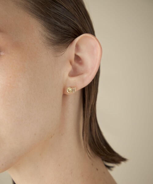 ete bijoux（エテビジュー）の「[ピース] K10YG グリーンクォーツ/レモンクォーツ ピアス（ピアス（片耳用）・レディース・イエローゴールド・FREE）」の6枚目の写真