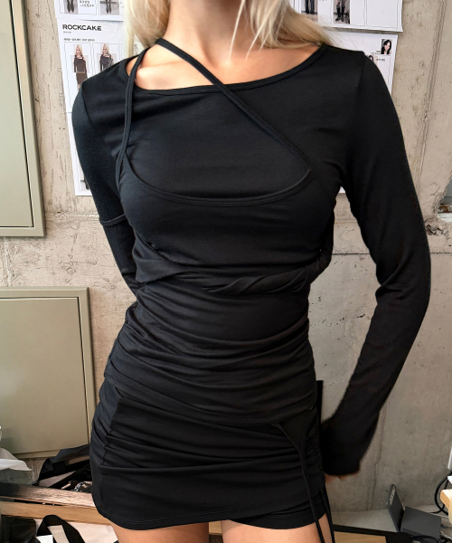 ROCKCAKE(ロックケーキ)の「Layered Twist Top - Black(Tシャツ/カットソー・レディース・その他・SMALL)」の1枚目の写真