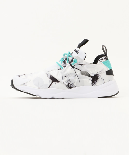 Reebok（リーボック）の「フューリーライト BOTANICA Reebok CLASSIC（リーボック　クラシック）（スニーカー・レディース・ホワイト系その他/ブラック系その他/ライトパープル・26.0cm/25.0cm/23.0cm/22.0cm/23.5cm/22.5cm/25.5cm/24.0cm/24.5cm）」の4枚目の写真