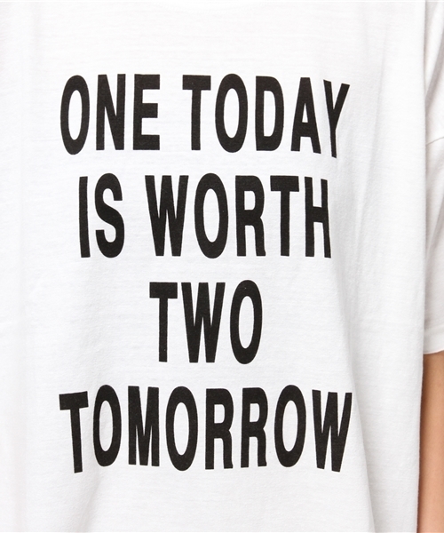 Denime(ドゥニーム)の「プリントTEE ONE TODAY(Tシャツ/カットソー・レディース・ホワイト/グレー・FREE)」の4枚目の写真