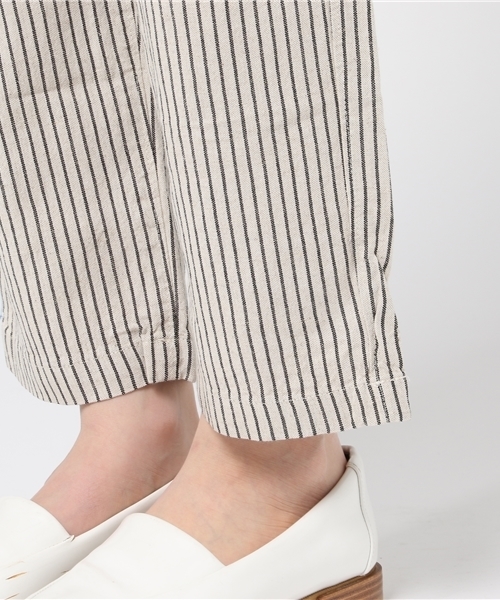 LBC（エルビーシー）の「麻レーヨンテーパードパンツ                 （その他パンツ・レディース・オフホワイト/チャコールグレー・MEDIUM）」の9枚目の写真