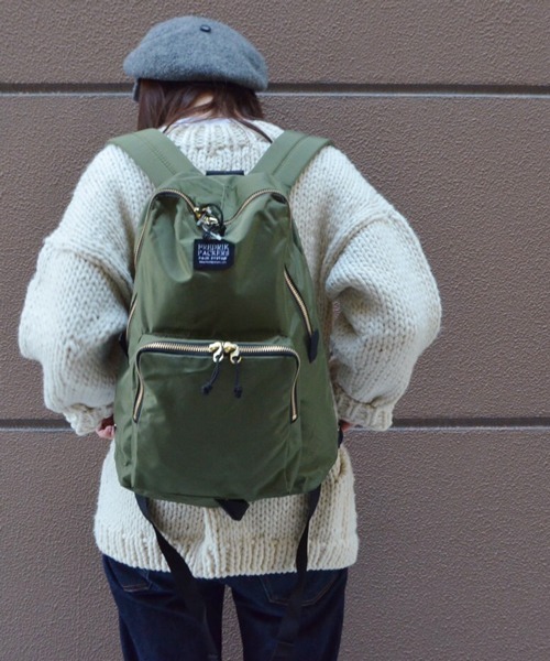 FREDRIK PACKERS(フレドリックパッカーズ)の「【FREDRIK PACKERS/フレドリックパッカーズ】420D SNUG PACK (S)(バックパック/リュック・レディース・ネイビー/ブラック/カーキ/オリーブ/タン・FREE)」の4枚目の写真