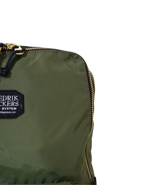 FREDRIK PACKERS(フレドリックパッカーズ)の「【FREDRIK PACKERS/フレドリックパッカーズ】420D SNUG PACK (S)(バックパック/リュック・レディース・ネイビー/ブラック/カーキ/オリーブ/タン・FREE)」の11枚目の写真