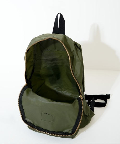 FREDRIK PACKERS(フレドリックパッカーズ)の「【FREDRIK PACKERS/フレドリックパッカーズ】420D SNUG PACK (S)(バックパック/リュック・レディース・ネイビー/ブラック/カーキ/オリーブ/タン・FREE)」の16枚目の写真