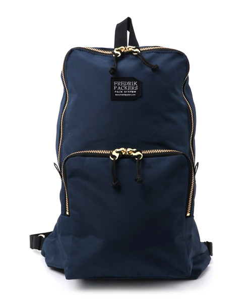 FREDRIK PACKERS(フレドリックパッカーズ)の「【FREDRIK PACKERS/フレドリックパッカーズ】420D SNUG PACK (S)(バックパック/リュック・レディース・ネイビー/ブラック/カーキ/オリーブ/タン・FREE)」の6枚目の写真