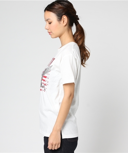 Honeys(ハニーズ)の「プリントTシャツ(Tシャツ/カットソー・レディース・オフホワイト/杢グレー/スミクロ/レッド・M/S/L)」の6枚目の写真