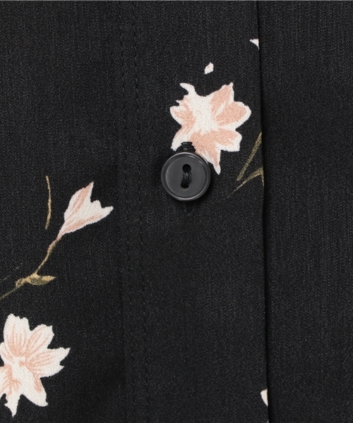 LBC（エルビーシー）の「フラワープリントシャツワンピース（シャツワンピース・レディース・ピンク/ブラック/グレー・LARGE/MEDIUM）」の9枚目の写真