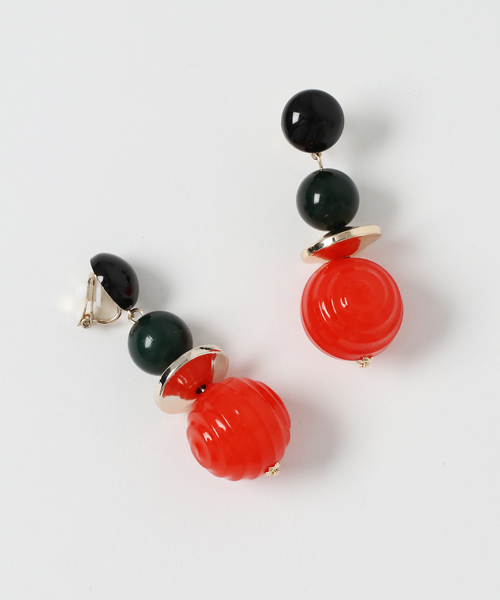 SLY（スライ）の「CLEAR BALL EARRING（イヤリング・レディース・ブラック/レッド/ホワイト・FREE）」の3枚目の写真