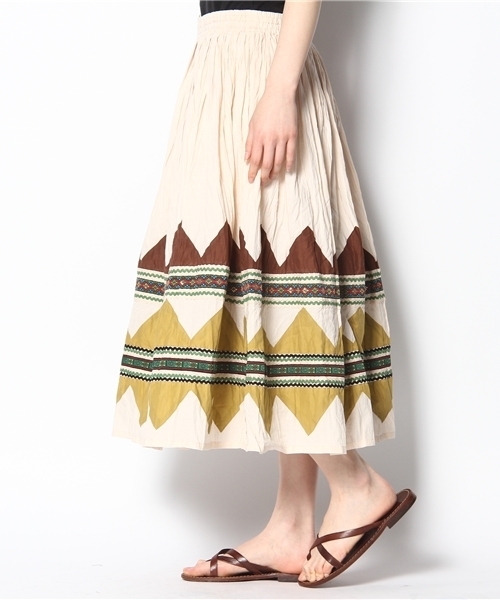 BEAMS BOY（ビームスボーイ）の「○O.ﾈｲﾃｨﾌﾞS LONG 2（スカート・レディース・ホワイト/ベージュ・ONE SIZE）」の3枚目の写真