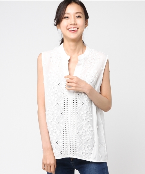 ottilie（オティーリエ）の「バック釦フラワー刺繍ノースリーブブラウス（シャツ/ブラウス・レディース・ブラック/オフホワイト・FREE）」の16枚目の写真