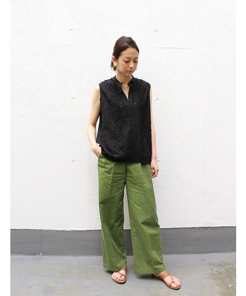 ottilie（オティーリエ）の「バック釦フラワー刺繍ノースリーブブラウス（シャツ/ブラウス・レディース・ブラック/オフホワイト・FREE）」の14枚目の写真