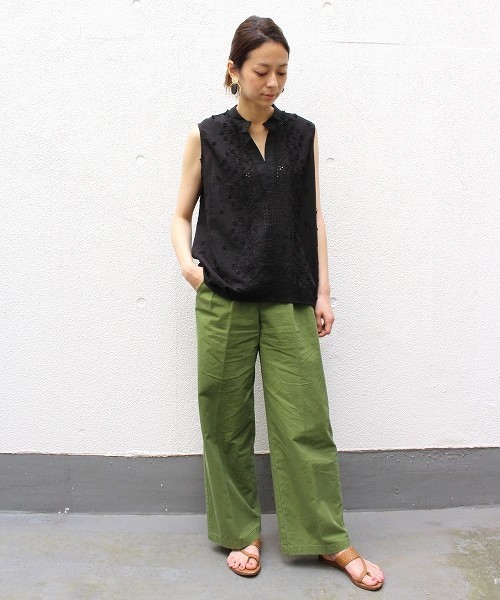 ottilie（オティーリエ）の「バック釦フラワー刺繍ノースリーブブラウス（シャツ/ブラウス・レディース・ブラック/オフホワイト・FREE）」の17枚目の写真