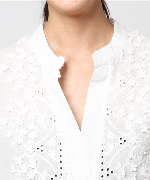 ottilie（オティーリエ）の「バック釦フラワー刺繍ノースリーブブラウス（シャツ/ブラウス・レディース・ブラック/オフホワイト・FREE）」の9枚目の写真