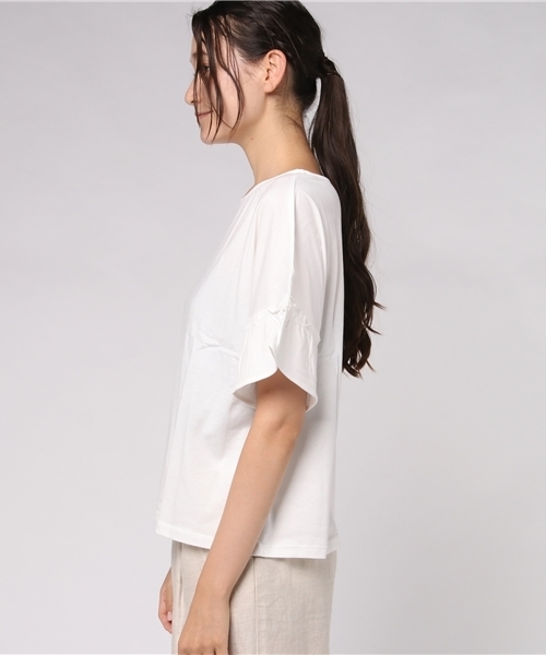 earth music&ecology(アースミュージックアンドエコロジー)の「・袖フリルプルオーバー(Tシャツ/カットソー・レディース・カーキ/オフホワイト/マスタード/ネイビー・FREE)」の7枚目の写真