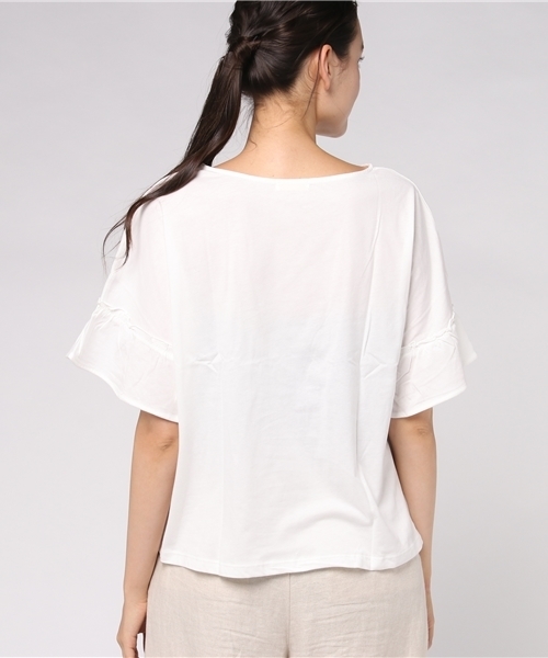 earth music&ecology(アースミュージックアンドエコロジー)の「・袖フリルプルオーバー(Tシャツ/カットソー・レディース・カーキ/オフホワイト/マスタード/ネイビー・FREE)」の8枚目の写真