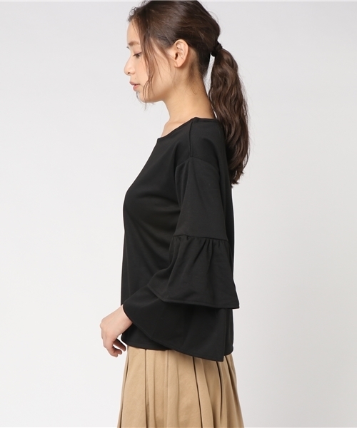 GeeRA（ジーラ）の「【ヴィセンテ】ボリューム袖トップス（Tシャツ/カットソー・レディース・ブラック・MEDIUM/LARGE/X-LARGE）」の2枚目の写真
