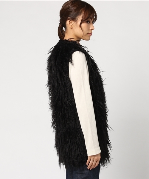 VENCEEXCHANGE(ヴァンスエクスチェンジ)の「フェイクファーロングベスト (その他アウター・レディース・パープル/ブラック/ベージュ/グレー・MEDIUM)」の6枚目の写真