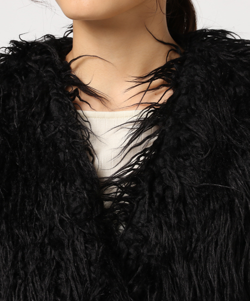 VENCEEXCHANGE(ヴァンスエクスチェンジ)の「フェイクファーロングベスト (その他アウター・レディース・パープル/ブラック/ベージュ/グレー・MEDIUM)」の8枚目の写真