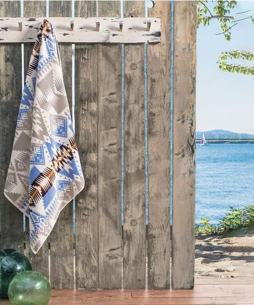 PENDLETON（ペンドルトン）の「PENDLETON/ペンドルトン Iconic Bath XB218/アイコニックジャガードバスタオル（タオル・レディース・ブラック系その他/グレー系その他/ブルー系その他/レッド系その他/ホワイト系その他/ターコイズブルー/グレー/ホワイト/ベージュ系その他/タン・FREE）」の3枚目の写真