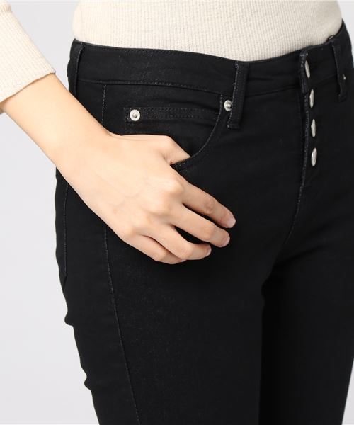 WEGO(ウィゴー)の「WEGO/フライボタンハイウエストスキニーパンツ(デニムパンツ・レディース・ブラック/インディゴブルー・MEDIUM/SMALL)」の12枚目の写真