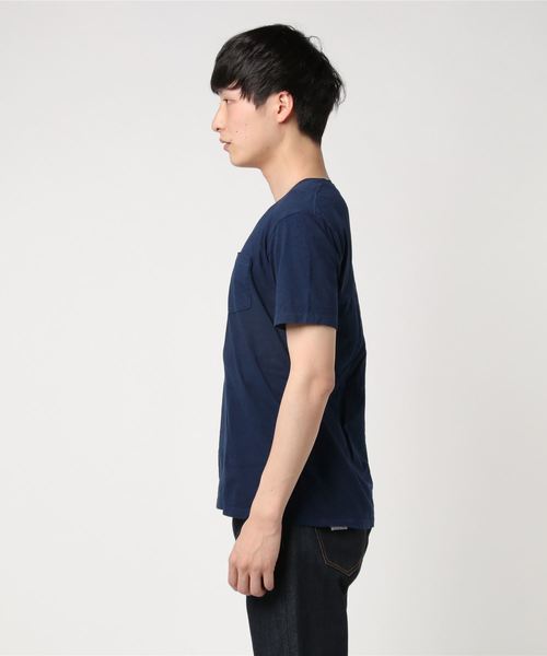 HANES(ヘインズ)の「【Hanes/ヘインズ】メンズ ポケット付きVネックTシャツ ヘインズスポーツウェア(Tシャツ/カットソー・メンズ・インディゴブルー/ブルー系その他・LARGE/MEDIUM/SMALL)」の4枚目の写真