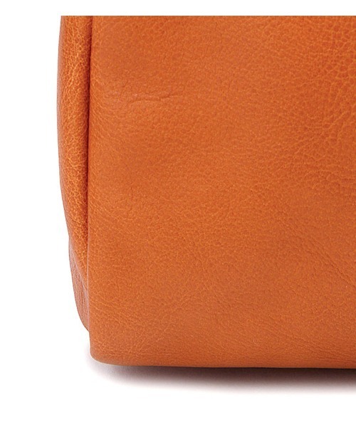 IL BISONTE(イルビゾンテ)の「IL BISONTE / ORIGINAL LEATHER / ボストンバッグ(ボストンバッグ・レディース・ダークブラウン/ブラック/ライトブラウン/ナチュラル/ネイビー/グレー/レンガ・FREE)」の16枚目の写真