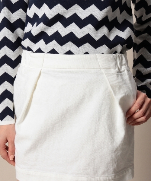 BEAUTY&YOUTH UNITED ARROWS（ビューティーアンドユースユナイテッドアローズ）の「BYBC カラータックミニ/オフホワイト ◆（スカート・レディース・オフホワイト・フリー）」の4枚目の写真