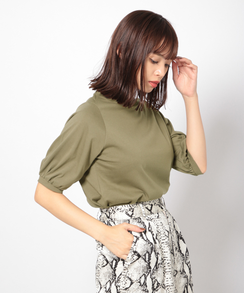 PAGEBOY(ページボーイ)の「コットンパフスリーブTシャツ(Tシャツ/カットソー・レディース・ブラック/ダークブラウン/ベージュ/オフホワイト/マスタード/レッド/カーキ・FREE)」の1枚目の写真
