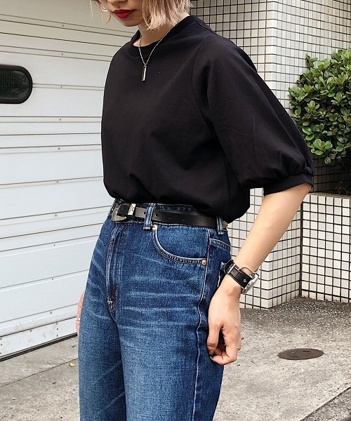 PAGEBOY(ページボーイ)の「コットンパフスリーブTシャツ(Tシャツ/カットソー・レディース・ブラック/ダークブラウン/ベージュ/オフホワイト/マスタード/レッド/カーキ・FREE)」の3枚目の写真
