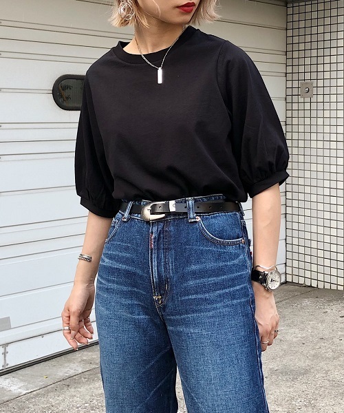PAGEBOY(ページボーイ)の「コットンパフスリーブTシャツ(Tシャツ/カットソー・レディース・ブラック/ダークブラウン/ベージュ/オフホワイト/マスタード/レッド/カーキ・FREE)」の9枚目の写真
