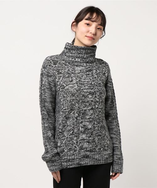 Bling Leads(ブリングリーズ)の「《Bling Leads》ケーブルタートルニット(ニット/セーター・レディース・アイボリー/グレー系その他2/ブラック系その他2/ベージュ/グレー系その他/ブルー系その他/ワイン/ブラウン/ライトパープル/ネイビー/ブラック/ブラック系その他/ホワイト系その他/キャメル/レッド/ブルー系/グリーン系/その他2/その他1・LARGE/MEDIUM/X-LARGE)」の6枚目の写真