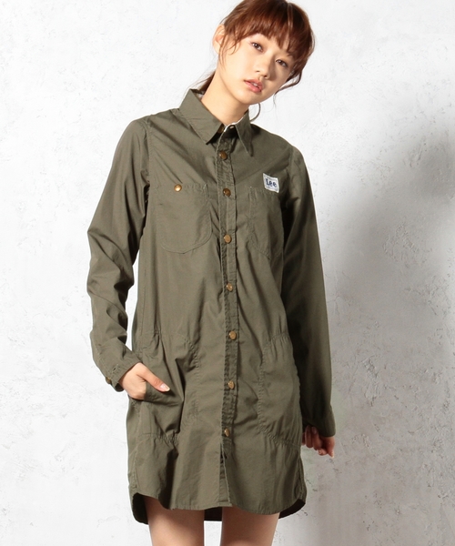 Lee(リー)の「LEE(リー) C WORK ワンピース ◆(シャツワンピース・レディース・オリーブ/ライトブルー/ネイビー・MEDIUM/SMALL)」の2枚目の写真