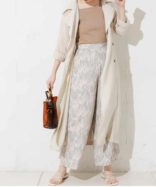 natural couture（ナチュラルクチュール）の「アートフェザー柄ピンタックパンツ（その他パンツ・レディース・ベージュ/グレー/ラベンダー・FREE）」の3枚目の写真