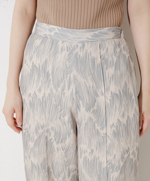 natural couture（ナチュラルクチュール）の「アートフェザー柄ピンタックパンツ（その他パンツ・レディース・ベージュ/グレー/ラベンダー・FREE）」の22枚目の写真