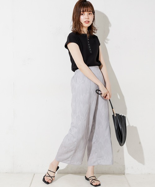 natural couture（ナチュラルクチュール）の「アートフェザー柄ピンタックパンツ（その他パンツ・レディース・ベージュ/グレー/ラベンダー・FREE）」の16枚目の写真