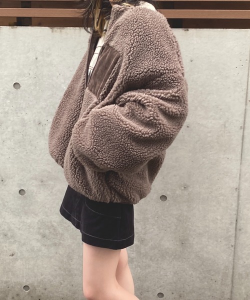 ABITOKYO(アビトーキョー)の「ポケット配色ノーカラーボアアブルゾン(ブルゾン・レディース・ブラウン/アイボリー/キャメル・M)」の6枚目の写真