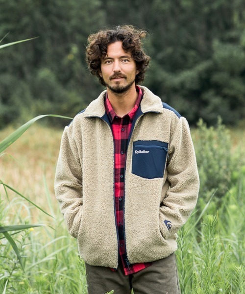 Quiksilver（クイックシルバー）の「CLASSIC BOA STAND/クイックシルバー ボア ジップアップ もこもこ（スウェット・メンズ・ネイビー/ブルー系その他/ブラウン/ベージュ・LARGE/MEDIUM/X-LARGE/SMALL/XX-LARGE）」の3枚目の写真