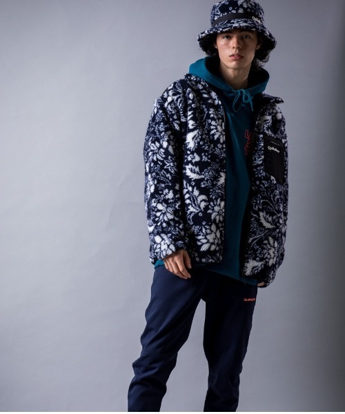 Quiksilver（クイックシルバー）の「CLASSIC BOA STAND/クイックシルバー ボア ジップアップ もこもこ（スウェット・メンズ・ネイビー/ブルー系その他/ブラウン/ベージュ・LARGE/MEDIUM/X-LARGE/SMALL/XX-LARGE）」の13枚目の写真