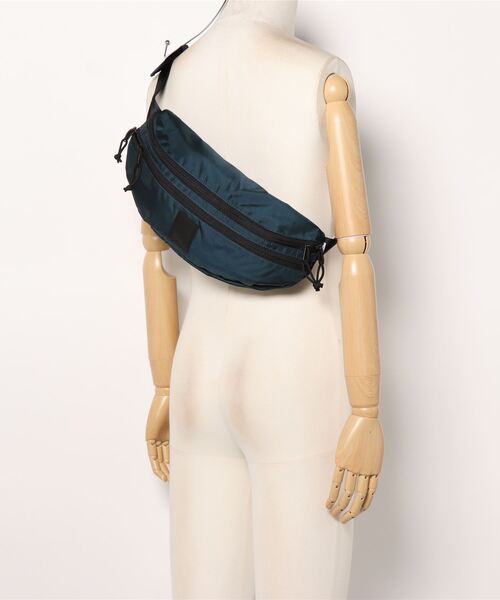 THE BROWN BUFFALO(ザブラウンバッファロー)の「BROWN BUFFALO BEYONDSLING(ボディバッグ/ウエストポーチ・メンズ・ブラック/ネイビー/ブラウン/グレー/レッド/カーキ/ゴールド・FREE)」の11枚目の写真