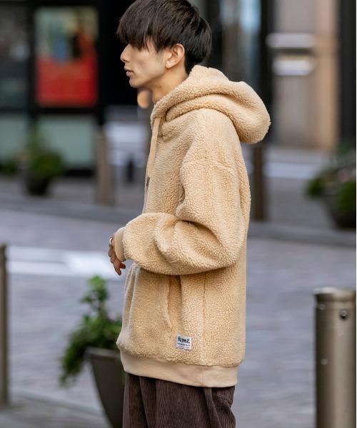 ADMIX/ATELIER SAB MEN（アドミックスアトリエサブメン）の「【no sweat.×ADMIX/ATELIER SAB MEN】コラボ ユニセックス もこもこ ボアフリース ルーズサイズ プル パーカー（パーカー・メンズ・オリーブ/グレー/ベージュ/ブラック/ネイビー/ホワイト・48/50/52）」の13枚目の写真