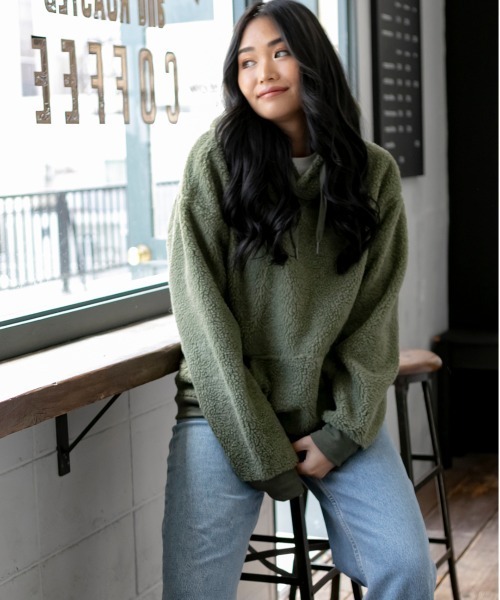 ADMIX/ATELIER SAB MEN（アドミックスアトリエサブメン）の「【no sweat.×ADMIX/ATELIER SAB MEN】コラボ ユニセックス もこもこ ボアフリース ルーズサイズ プル パーカー（パーカー・メンズ・オリーブ/グレー/ベージュ/ブラック/ネイビー/ホワイト・48/50/52）」の14枚目の写真