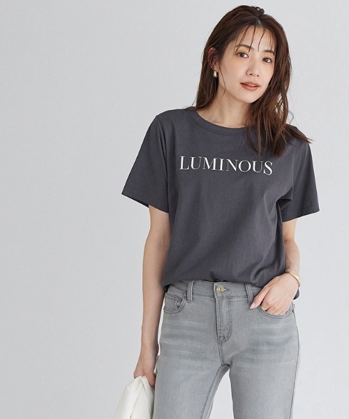 Pierrot(ピエロ)の「LUMINOUSシルケットロゴTシャツ(Tシャツ/カットソー・レディース・ホワイト×ブラック/グレー×ホワイト/ベージュ系その他・M/L)」の3枚目の写真