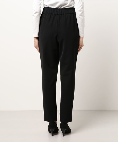 kaene（カエン）の「ストレッチタックパンツ（スーツパンツ・レディース・ブラック/ベージュ・2/3）」の4枚目の写真