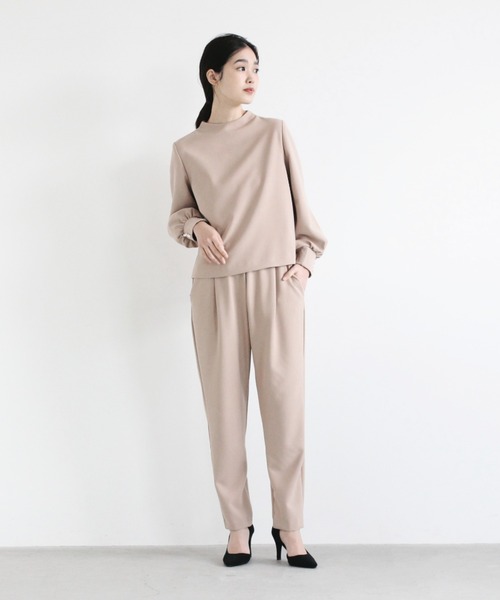 kaene（カエン）の「ストレッチタックパンツ（スーツパンツ・レディース・ブラック/ベージュ・2/3）」の14枚目の写真