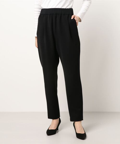 kaene（カエン）の「ストレッチタックパンツ（スーツパンツ・レディース・ブラック/ベージュ・2/3）」の5枚目の写真