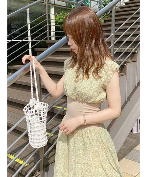 dazzlin(ダズリン)の「アミアミショルダーカラフルバッグ(ショルダーバッグ・レディース・ブラック/オフホワイト/イエロー/グリーン・FREE)」の8枚目の写真