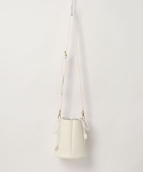 histoire(イストワール)の「花びらバケツワンハンドルバッグ/ショルダー・巾着袋付き(ショルダーバッグ・レディース・ブラック/ベージュ/アイボリー・FREE)」の2枚目の写真