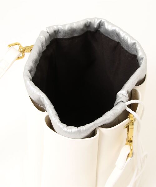 histoire(イストワール)の「花びらバケツワンハンドルバッグ/ショルダー・巾着袋付き(ショルダーバッグ・レディース・ブラック/ベージュ/アイボリー・FREE)」の14枚目の写真