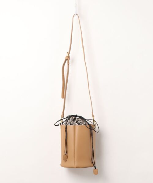 histoire(イストワール)の「花びらバケツワンハンドルバッグ/ショルダー・巾着袋付き(ショルダーバッグ・レディース・ブラック/ベージュ/アイボリー・FREE)」の13枚目の写真